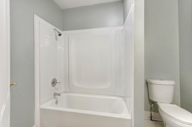 Large Two Bedroom Apartment - Lots of Hist... - Large Two Bedroom Apartment - Lots of Hist... Unidad A