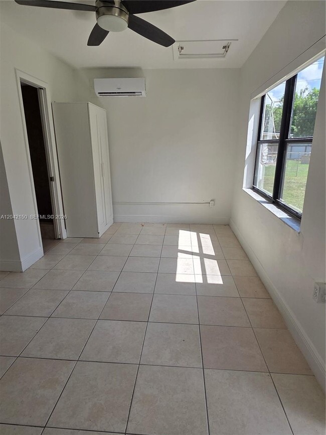 Photo - 16 Allen Rd Unit EFFICIENCY