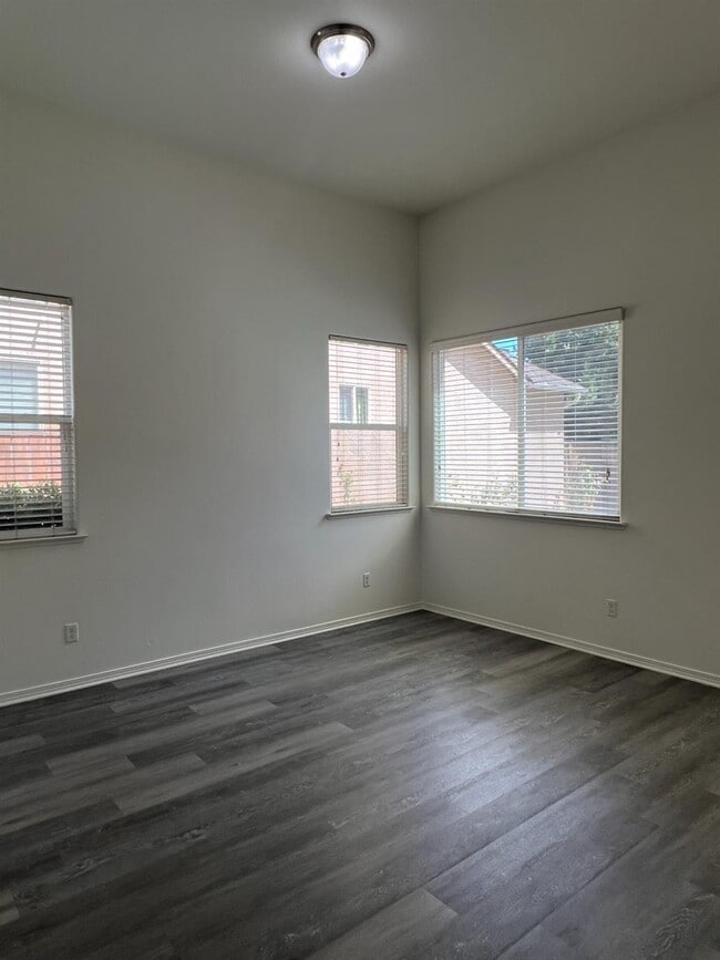 Photo - 3621 W Pomegranate Ln