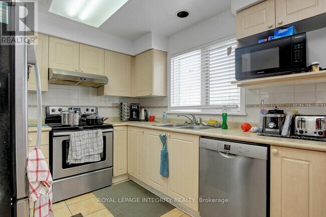 Photo - 4487 Harper Ave