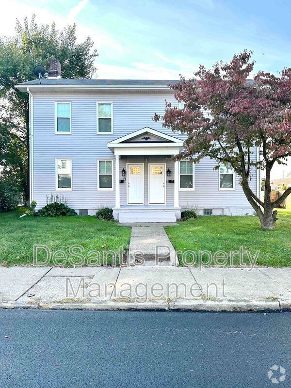 Building Photo - 383 Jefferson St Unit 383 Rental
