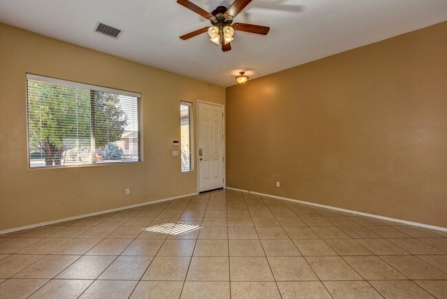 Photo - Beautiful 3x2 Home for Rent in Granville!