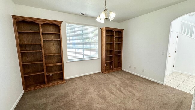 Photo - $2,795 Teague & Chestnut, 4 Bedroom Home -...