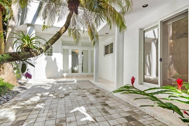 Photo - 4051 Ensenada Ave