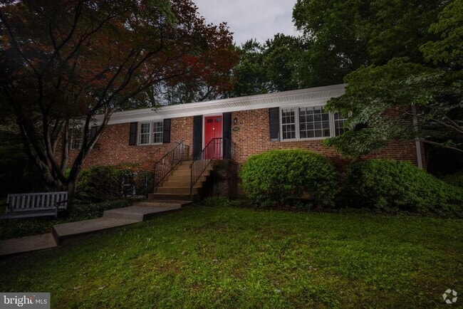 Building Photo - 9908 Minburn St Rental