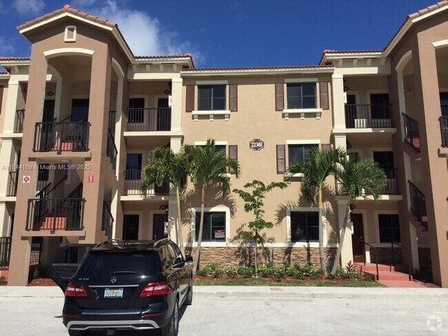 Building Photo - 22301 SW 88th Pl Unit 302 Rental