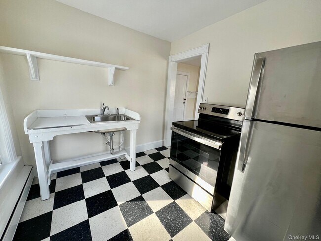 Photo - 12 Alden Pl Unit 3