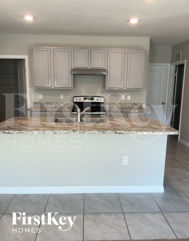Photo - 1055 Andean Ln