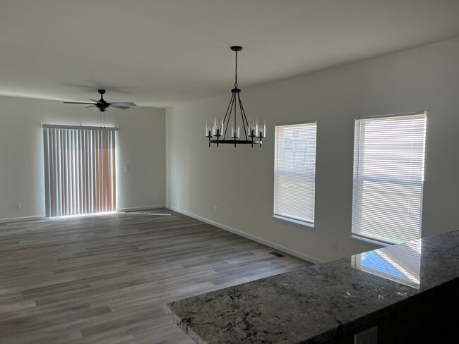 Living Room - Eagle Crest Villas