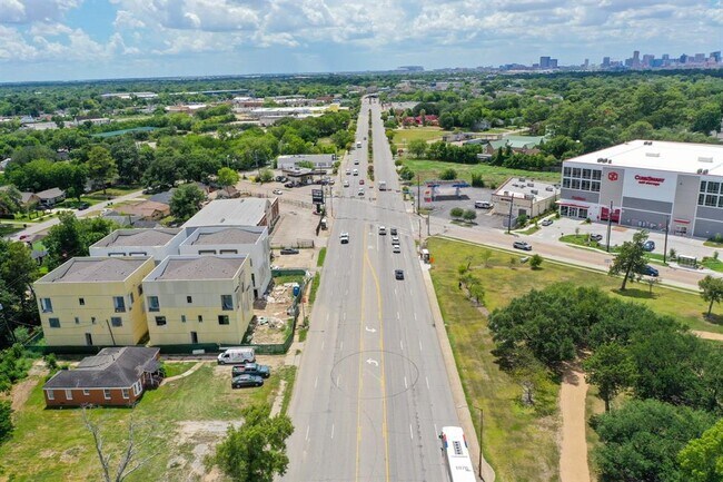 Photo - 4722 Old Spanish Trail Unit B3