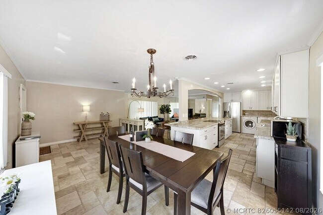 Photo - 332 NW 26th Ct
