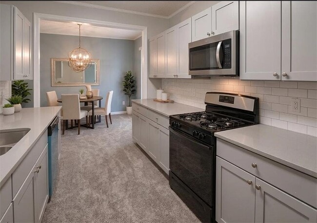 Photo - 394 Northdale Rd
