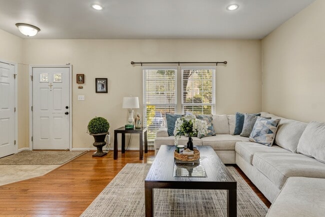 Photo - 25411 Morse Dr