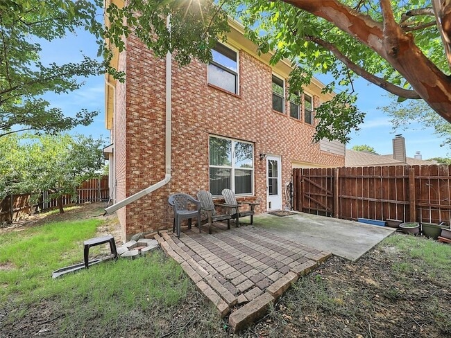 5004 Rain Forest Dr