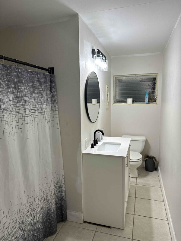 Photo - 2111 Warwick Rd