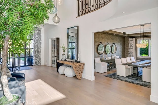 Photo - 2037 Delphine Ln