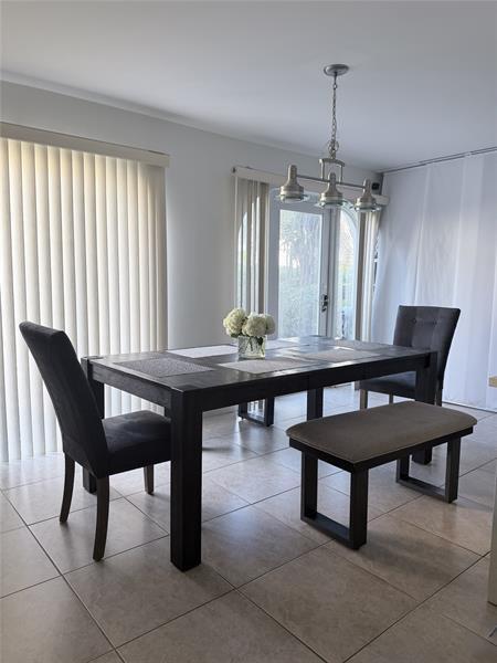 Photo - 6671 Via Regina