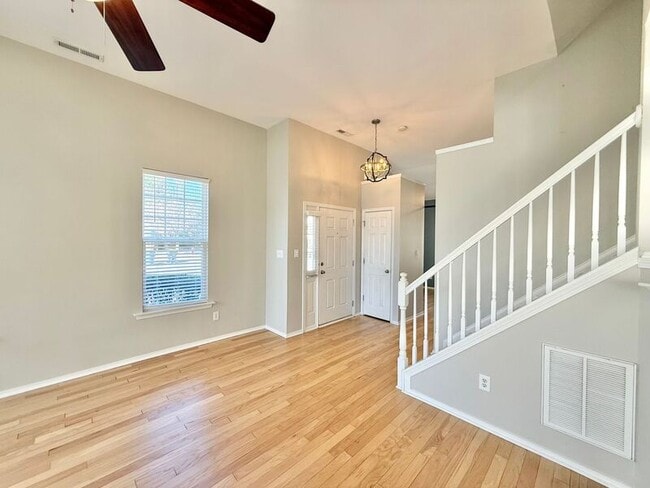 Photo - 200 Courthouse Dr