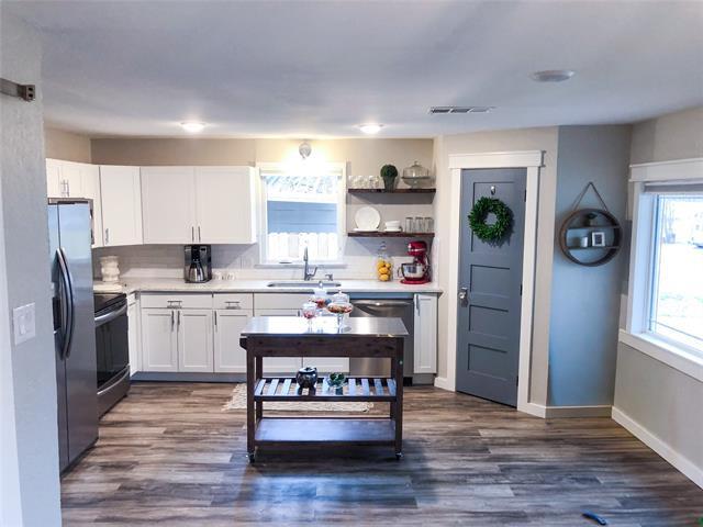 Photo - 810 N Alamo Rd