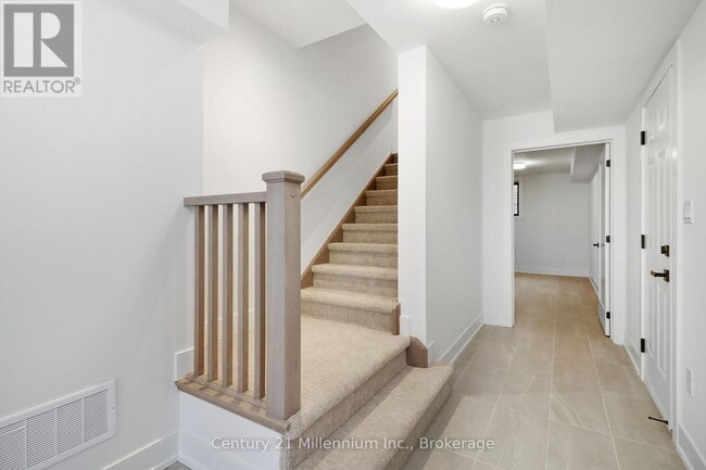 Photo - 117 Sladden Ct