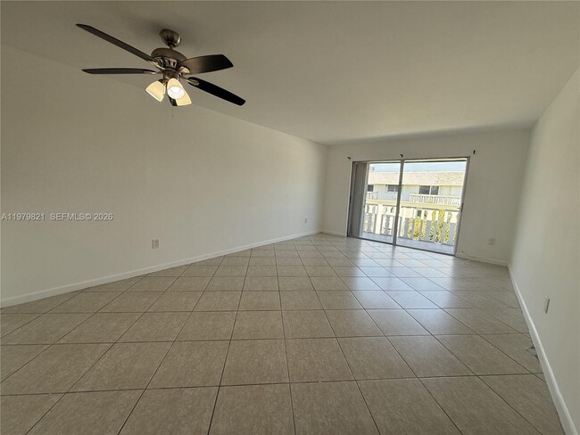 Photo - 15201 NE 6th Ave Unit C311