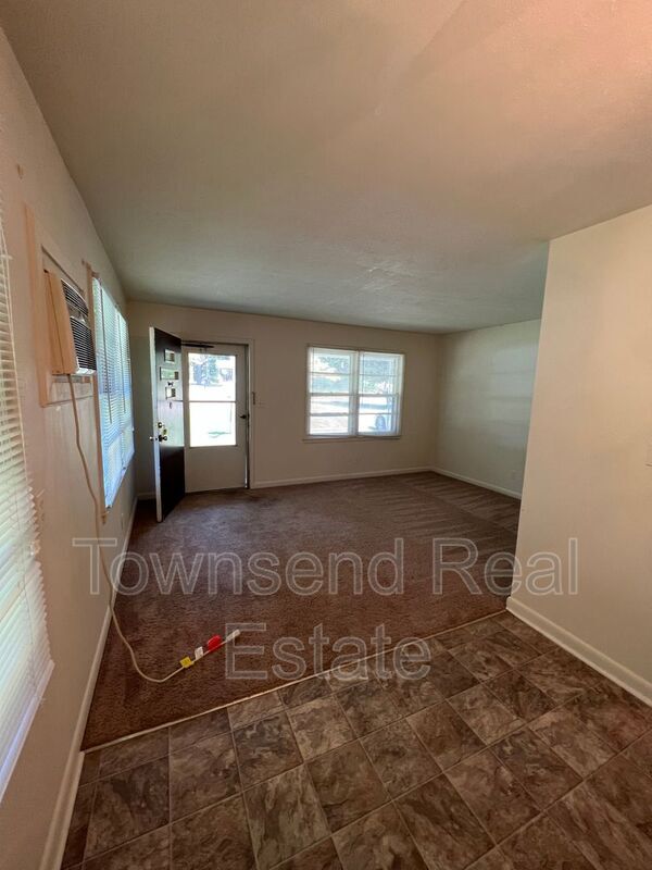 Photo - 116-A Oates Dr