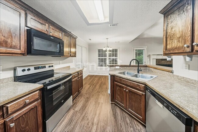 Photo - 1759 Maxey Ln