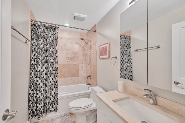 Photo - 2444 Ontario Rd NW Unidad 2