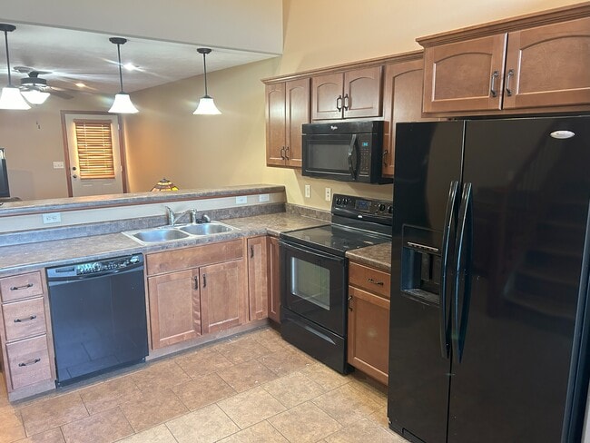 Photo - 6611 S Tomar Rd