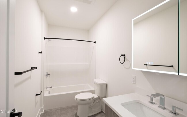 Photo - 33 Centre St Unit 3D