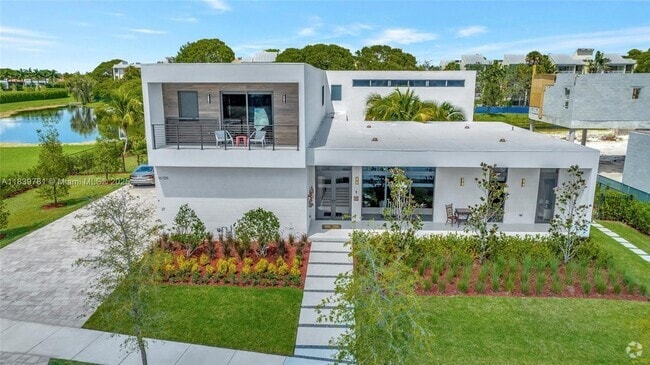 Building Photo - 16709 Botaniko Dr N Rental