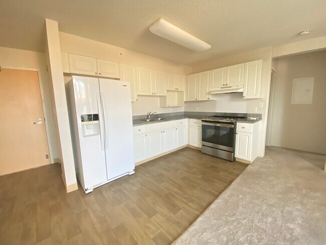 Building Photo - 801 South St Unit 3304