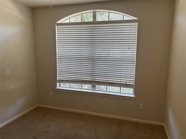 Photo - 3526 Glenhill Dr