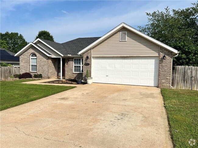 Building Photo - 20835 Justin Dr Rental