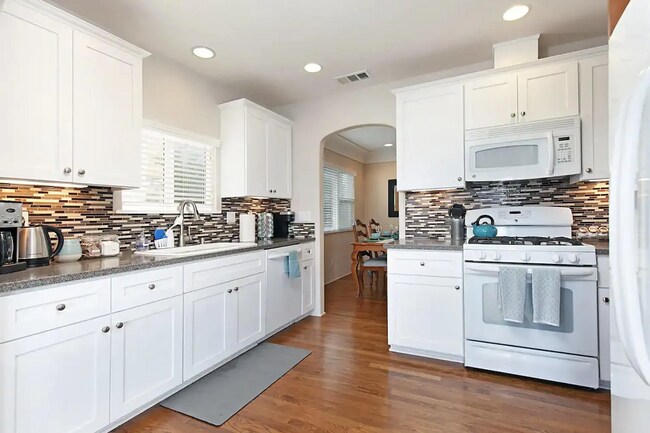 Photo - Canyon Home with Views and Solar