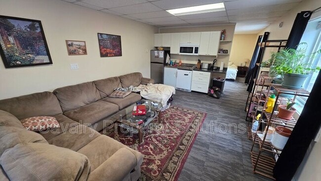 Photo - 3947 E Calvary Rd