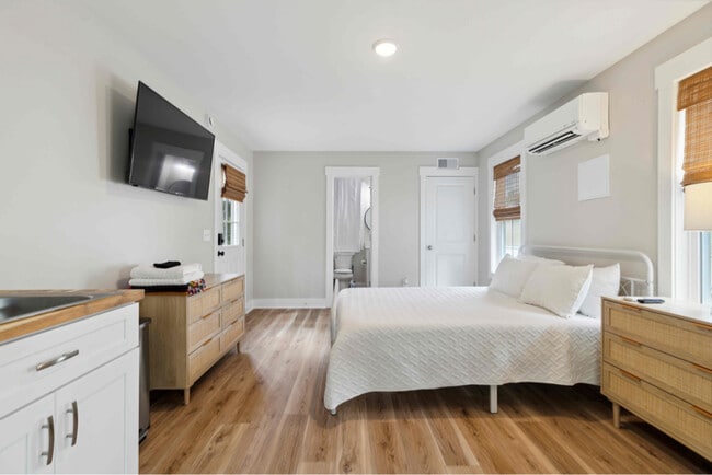 Photo - 5069 Peachtree Ave Unidad A