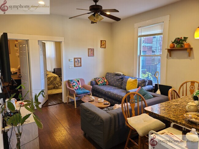 Photo - 717 Parker St Unit 1