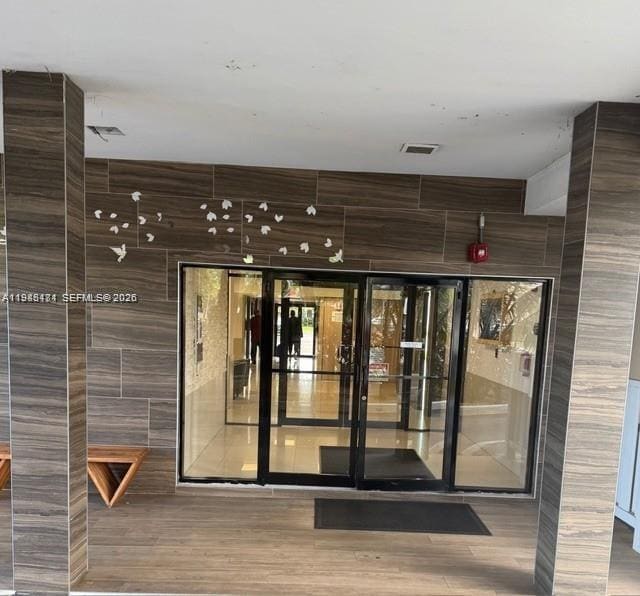 Photo - 4164 Inverrary Dr Unit 913