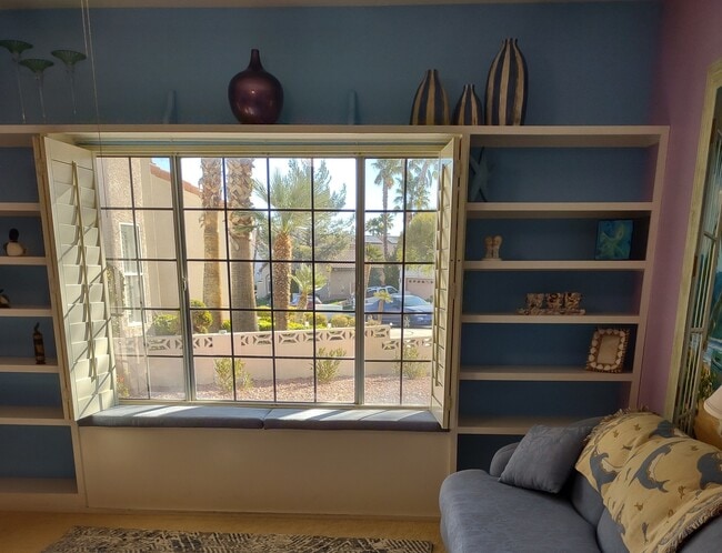 7932 Lakepoint Cir Unit Suite