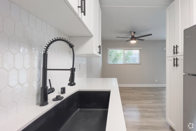 20530 Anza Ave Torrance, CA 90503 - SaltAire