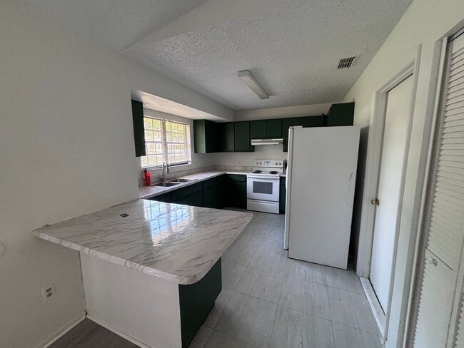 Photo - 3/2 Home in the Lake Joy Magic Lake Communities