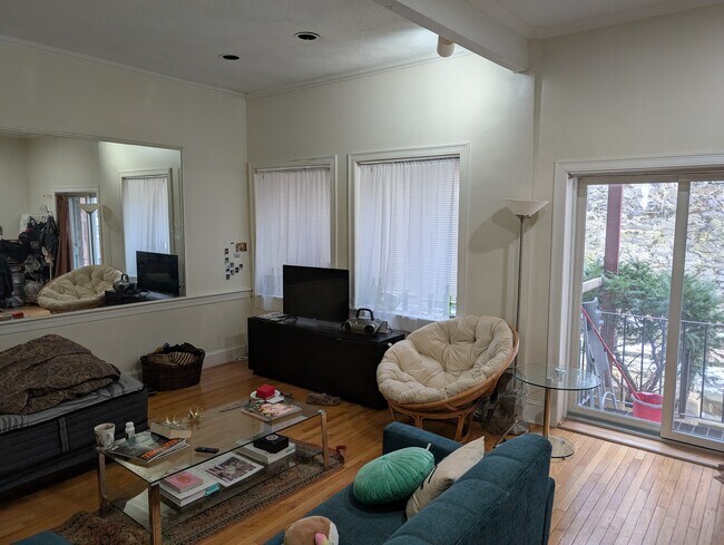 764 Huntington Ave Unit 1