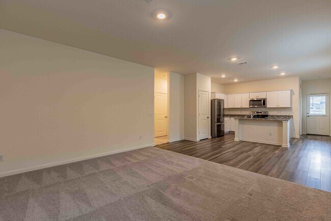 Photo - 12843 Cygnus