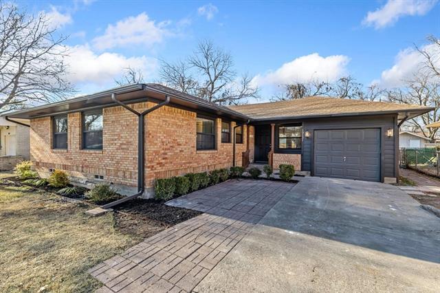 Building Photo - 10131 Eastwood Dr Rental