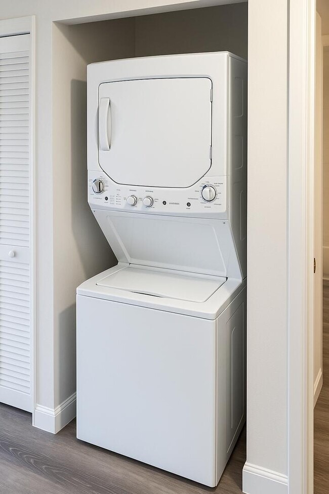 Photo - 537 S Sequoia Dr Unit 113