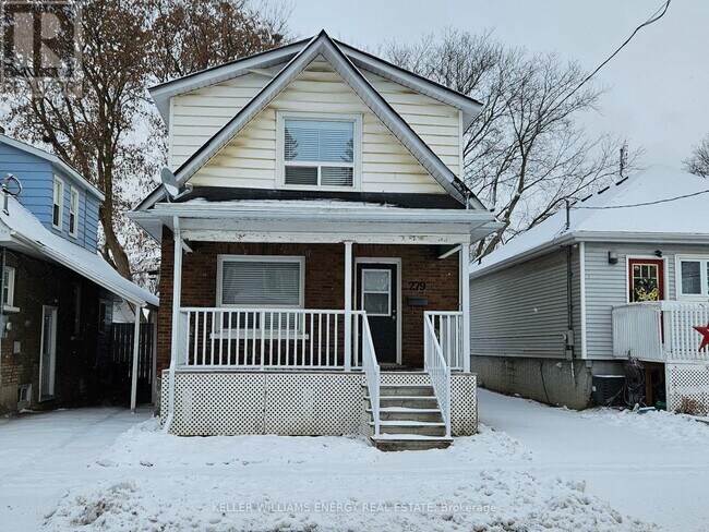 Photo - 279 French St