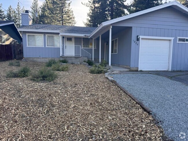 Building Photo - 1228 Monument Dr Rental