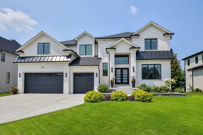 Building Photo - 2447 Sharon Ct