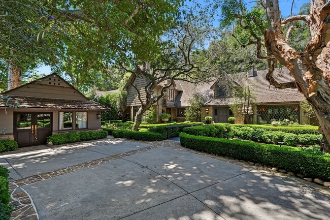 Photo - 575 N Beverly Glen Blvd